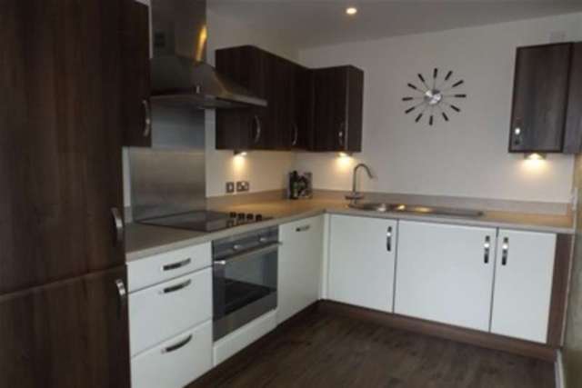  Image of 2 bedroom Flat to rent in Bute Crescent Cardiff CF10 at Cardiff, CF10 5BX