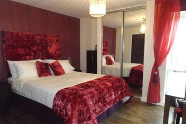  Image of 2 bedroom Flat to rent in Bute Crescent Cardiff CF10 at Cardiff, CF10 5BX