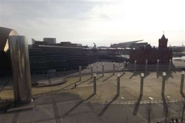  Image of 2 bedroom Flat to rent in Bute Crescent Cardiff CF10 at Cardiff, CF10 5BX