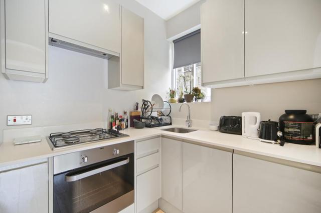  Image of 2 bedroom Flat for sale in Queenstown Road London SW8 at Queenstown Road  London, SW8 3RR