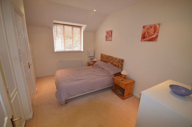  Image of 2 bedroom Flat to rent in Ramsdell Road Fleet GU51 at Ramsdell Road  FLEET, GU51 1DA
