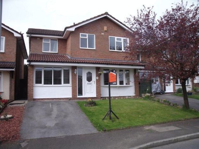  Image of 3 bedroom Detached house for sale in Raylees Ramsbottom Bury BL0 at Raylees  Ramsbottom, BL0 9HW