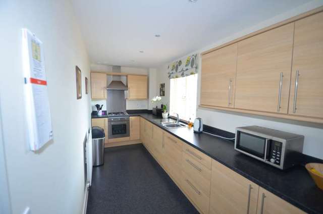  Image of 2 bedroom Apartment to rent in Telford Way Blakelands Milton Keynes MK14 at Sheep Way Redhouse Park Milton Keynes, MK14 5FP