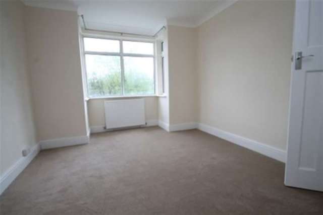  Image of 2 bedroom Flat to rent in Ridsdale Road London SE20 at London, SE20 8AE