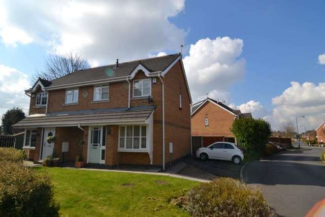  Image of 3 bedroom Semi-Detached house to rent in Rosemary Drive Newton-Le-Willows WA12 at Rosemary Drive  Newton Le Willows, WA12 0BQ