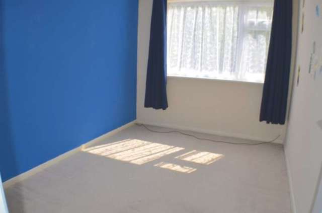 Image of 2 bedroom Flat for sale in Walnut Walk Polegate BN26 at Rowan Court Walnut Walk Polegate, BN26 5AF
