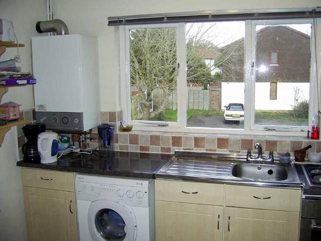  Image of 1 bedroom Flat to rent in Rowan Drive Poole BH17 at Creekmoor  Waterloo, BH17 7YR