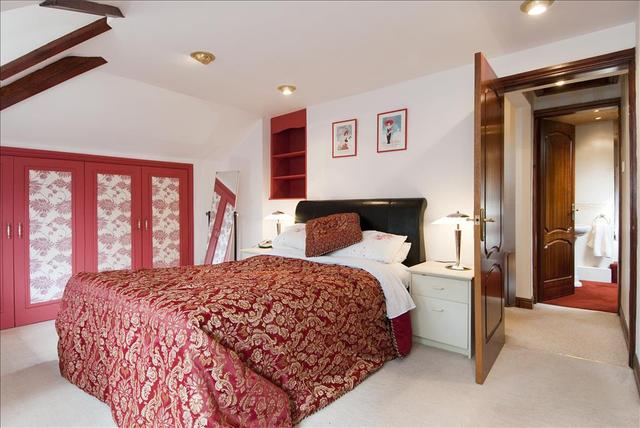  Image of 4 bedroom Detached house for sale in Runcorn Road Little Leigh Northwich CW8 at Runcorn Road Little Leigh Northwich, CW8 4RU