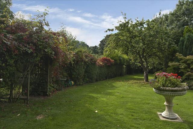  Image of 4 bedroom Detached house for sale in Runcorn Road Little Leigh Northwich CW8 at Runcorn Road Little Leigh Northwich, CW8 4RU