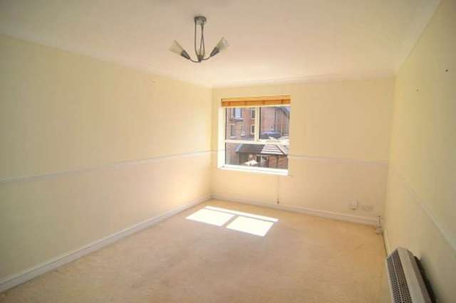  Image of 1 bedroom Flat to rent in Mitchell Close Southampton SO19 at Seafire Court Mitchell Close Southampton, SO19 7SP