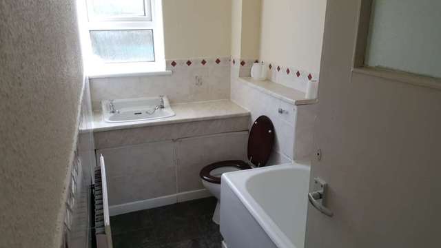  Image of 2 bedroom Flat to rent in Seggielea Road Glasgow G13 at Seggielea Road Jordanhill Glasgow, G13 1XJ