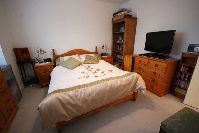  Image of 4 bedroom Detached house for sale in Sewardstone Road London E4 at Sewardstone Road Chingford London, E4 7PY