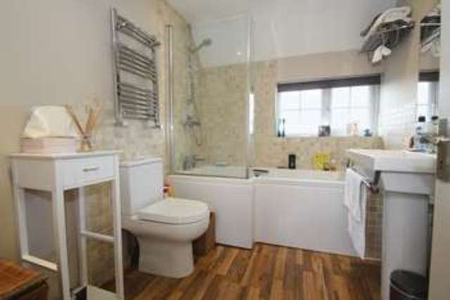  Image of 3 bedroom Detached house for sale in Mill Road Shabbington Aylesbury HP18 at Mill Road Shabbington Aylesbury, HP18 9HQ
