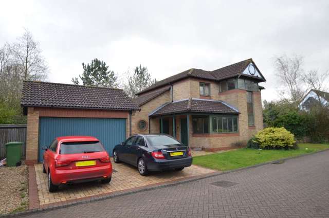  Image of 4 bedroom Detached house for sale in Grantham Court Shenley Lodge Milton Keynes MK5 at Grantham Court Shenley Lodge Milton Keynes, MK5 7DP