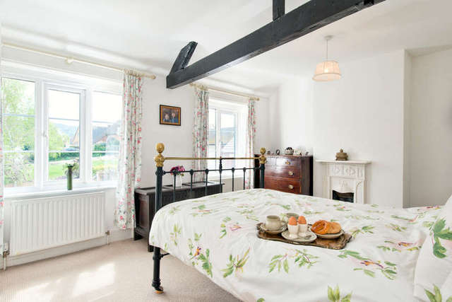  Image of 2 bedroom Semi-Detached house for sale in Farm Lane Shurdington Cheltenham GL51 at Shurdington Cheltenham, GL51 4XN