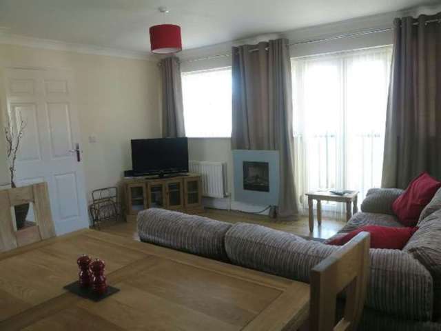  Image of 3 bedroom Maisonette to rent in Skylark Way Shinfield Reading RG2 at Skylark Way  Reading, RG2 9AD