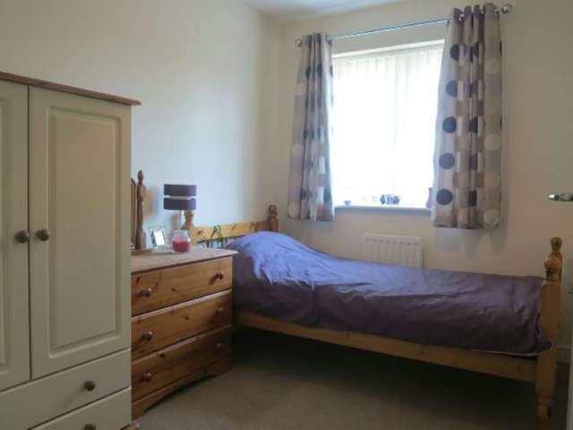  Image of 3 bedroom Maisonette to rent in Skylark Way Shinfield Reading RG2 at Skylark Way  Reading, RG2 9AD