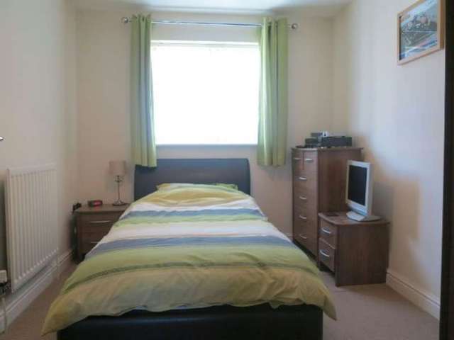  Image of 3 bedroom Maisonette to rent in Skylark Way Shinfield Reading RG2 at Skylark Way  Reading, RG2 9AD