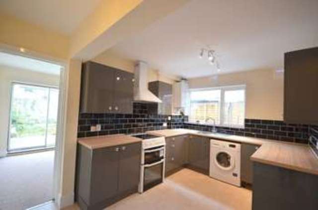  Image of 3 bedroom Detached house to rent in South Road Boscombe Bournemouth BH1 at South Road  Bournemouth, BH1 4PB