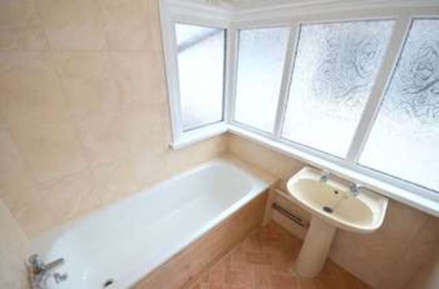  Image of 3 bedroom Detached house to rent in South Road Boscombe Bournemouth BH1 at South Road  Bournemouth, BH1 4PB