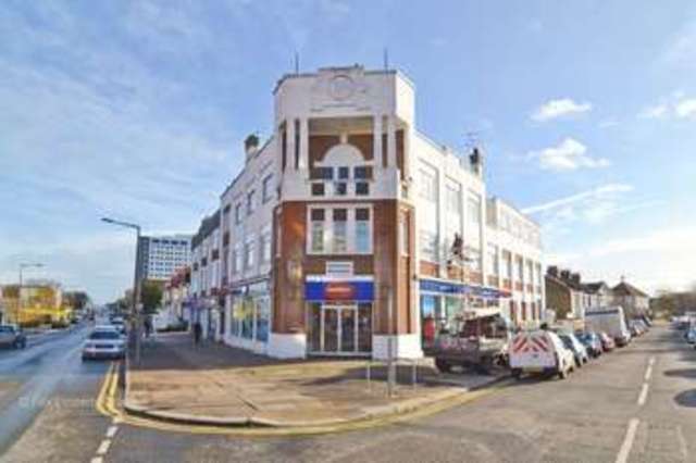  Image of 2 bedroom Flat for sale in Southchurch Road Southend-on-Sea SS1 at Southchurch Road  Southend-On-Sea, SS1 2LR