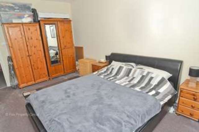  Image of 2 bedroom Flat for sale in Southchurch Road Southend-on-Sea SS1 at Southchurch Road  Southend-On-Sea, SS1 2LR