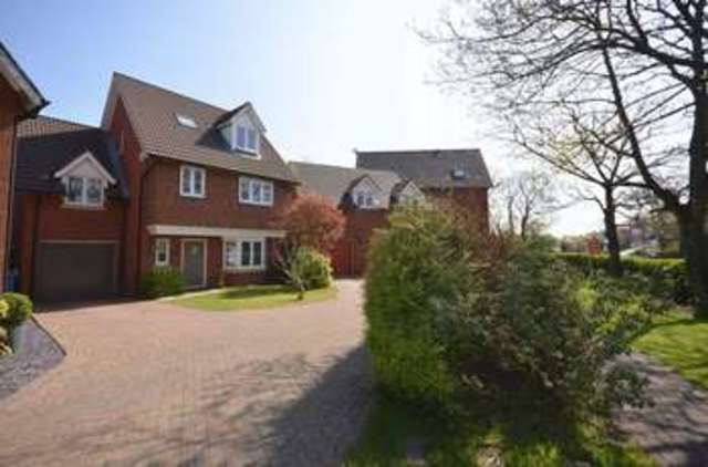  Image of 5 bedroom Detached house for sale in St. Aidans Drive Widnes WA8 at St. Aidans Drive  Widnes, WA8 5AG