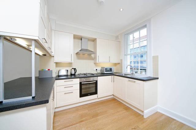  Image of 2 bedroom Maisonette to rent in St. Anns Road London W11 at St Anns Road  London, W11 4SR