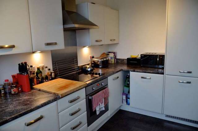  Image of 2 bedroom Flat for sale in James Weld Close Shirley Southampton SO15 at Southampton, SO15 2SW