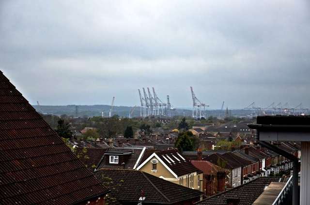  Image of 2 bedroom Flat for sale in James Weld Close Shirley Southampton SO15 at Southampton, SO15 2SW