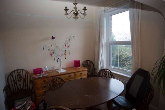  Image of 2 bedroom Flat for sale in St. Johns Road Southborough Tunbridge Wells TN4 at Royal Tunbridge Wells  Royal Tunbridge Wells, TN4 9UG