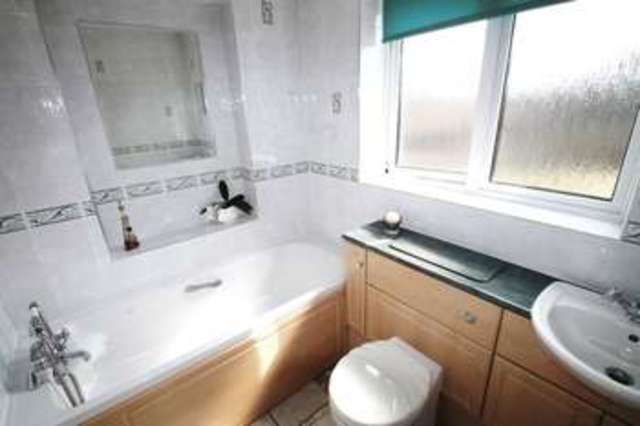  Image of 4 bedroom Detached house for sale in St. Marys Close Laddingford Maidstone ME18 at St Marys Close  Laddingford, Maidstone, ME18 6DG