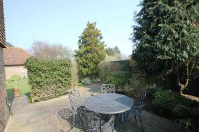  Image of 4 bedroom Detached house for sale in St. Marys Close Laddingford Maidstone ME18 at St Marys Close  Laddingford, Maidstone, ME18 6DG