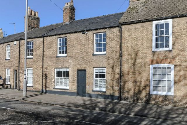  Image of 3 bedroom Terraced house to rent in St. Marys Street Ely CB7 at St. Marys Street  Ely, CB7 4HH