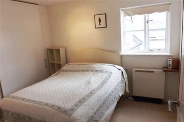  Image of 2 bedroom Flat to rent in St. Thomas Street Oxford OX1 at Oxford, OX1 1JR