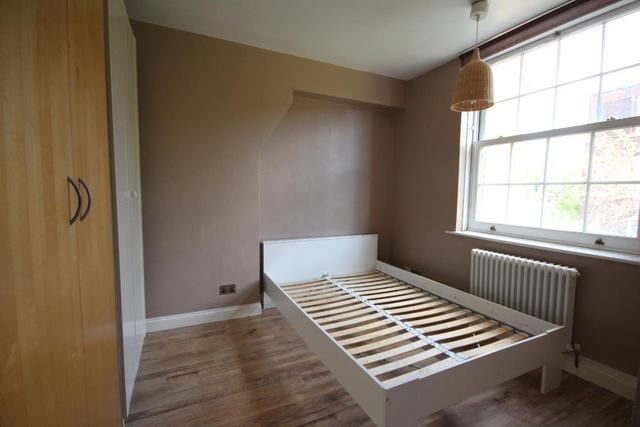 Image of 1 bedroom Flat to rent in Stamford Hill London N16 at Stoke Newington  London, N16 5TQ