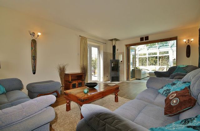  Image of 4 bedroom Detached house for sale in Manor Crescent Standlake Witney OX29 at Manor Crescent Standlake Standlake, OX29 7RX