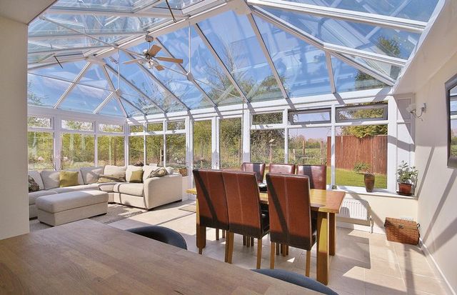  Image of 4 bedroom Detached house for sale in Manor Crescent Standlake Witney OX29 at Manor Crescent Standlake Standlake, OX29 7RX