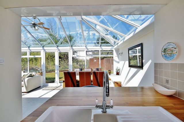  Image of 4 bedroom Detached house for sale in Manor Crescent Standlake Witney OX29 at Manor Crescent Standlake Standlake, OX29 7RX