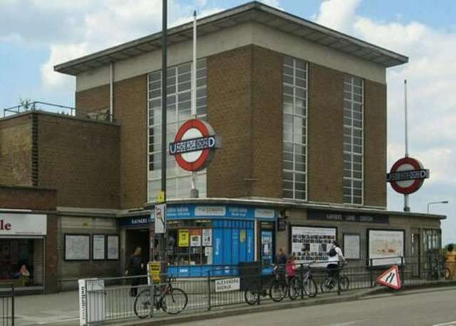  Image of Detached house for sale in Park Gates Alexandra Avenue Harrow HA2 at Alexandra Ave Harrow Harrow, HA2 9RY