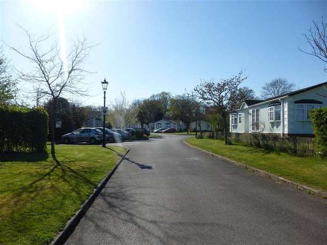  Image of 2 bedroom Detached house for sale in Station Road Nettlestead Maidstone ME18 at Nettlestead Maidstone Maidstone, ME18 5HW