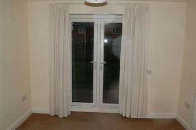  Image of 3 bedroom Detached house for sale in Sunningdale Crescent New Holland Barrow-upon-Humber DN19 at Sunningdale Crescent  New Holland, DN19 7SY
