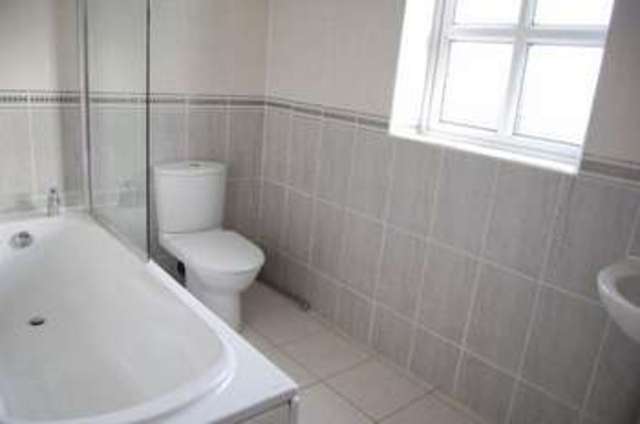  Image of 3 bedroom Detached house for sale in Sunningdale Crescent New Holland Barrow-upon-Humber DN19 at Sunningdale Crescent  New Holland, DN19 7SY