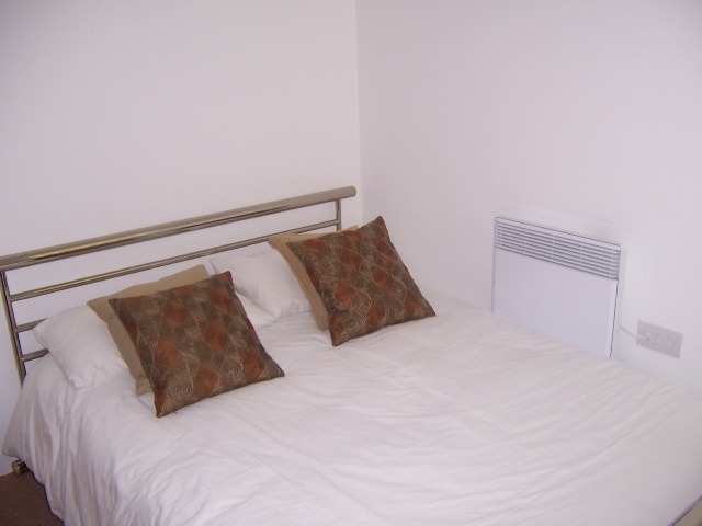 Image of 1 bedroom Flat to rent in Solly Street Sheffield S1 at Velocity Village  Sheffield, S1 4BP