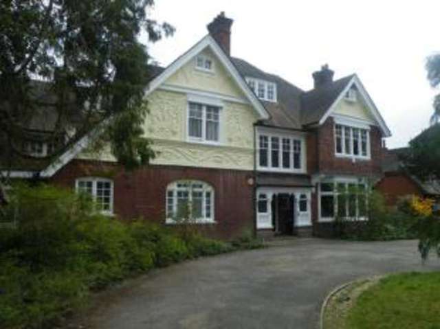  Image of 2 bedroom Flat for sale in Langley Avenue Surbiton KT6 at Surbiton  Surbiton, KT6 6QW