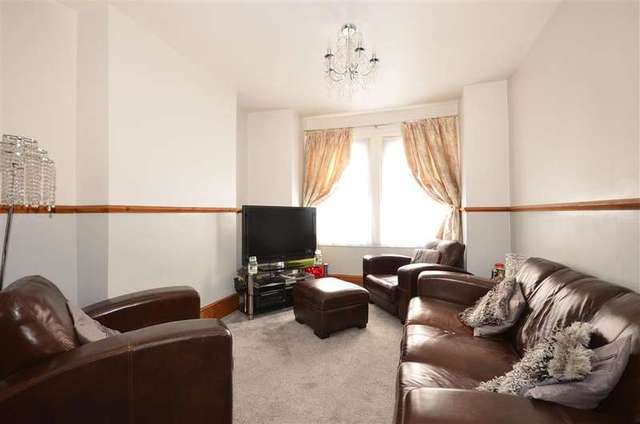  Image of 3 bedroom Terraced house for sale in Swingate Lane London SE18 at Plumstead London Plumstead, SE18 2HJ