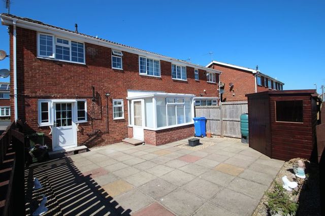  Image of 2 bedroom Flat for sale in Sycamore Avenue Filey YO14 at Sycamore Avenue  Filey, YO14 9NU