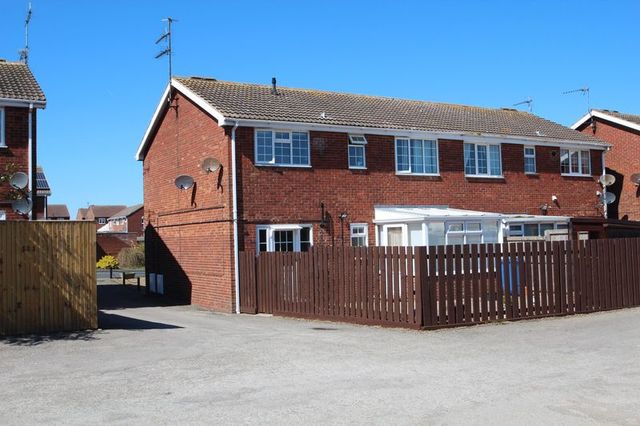  Image of 2 bedroom Flat for sale in Sycamore Avenue Filey YO14 at Sycamore Avenue  Filey, YO14 9NU
