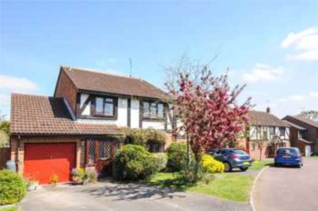  Image of 4 bedroom Detached house for sale in Tamarind Way Earley Reading RG6 at Earley Reading Whitley, RG6 5GR
