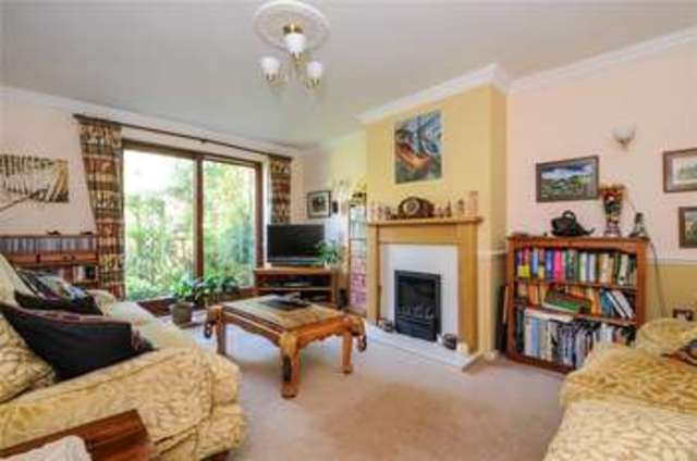  Image of 4 bedroom Detached house for sale in Tamarind Way Earley Reading RG6 at Earley Reading Whitley, RG6 5GR